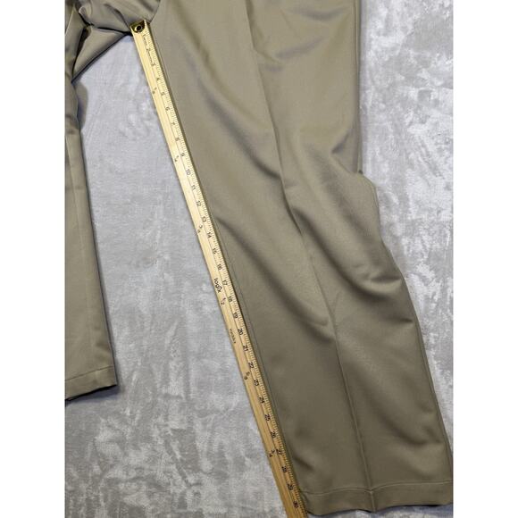 Haggar Classic Fit Cool 18 Pro Khaki Golf Dress Pants Comfort Waist 38x31 NWT - Picture 10 of 10